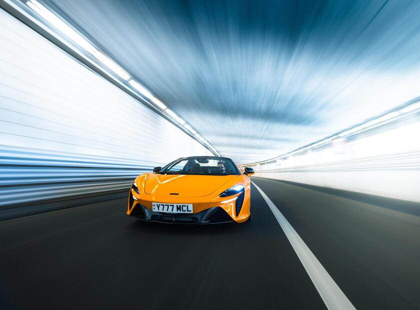 McLaren Artura Spider al Salone dell'Auto di Torino 2024