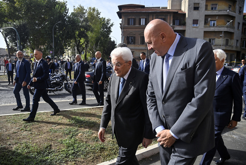 8 Settembre: Mattarella depone corona a Porta San Paolo