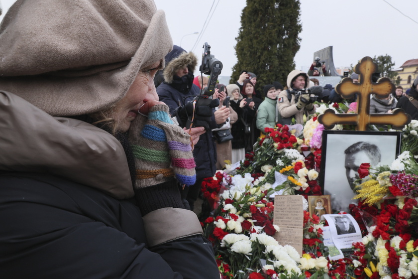 Russians mark one year since opposition leader Alexei Navalny's death