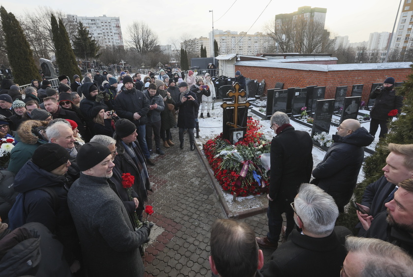 Russians mark one year since opposition leader Alexei Navalny's death