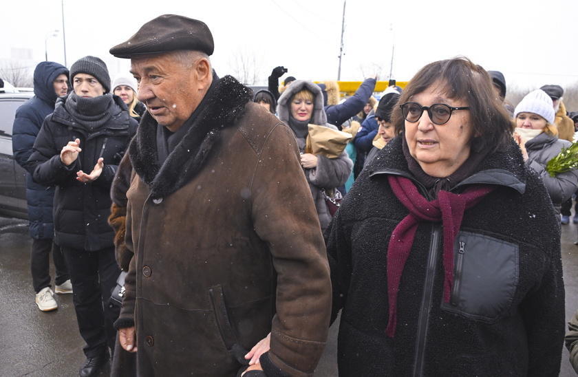 Russians mark one year since opposition leader Alexei Navalny's death