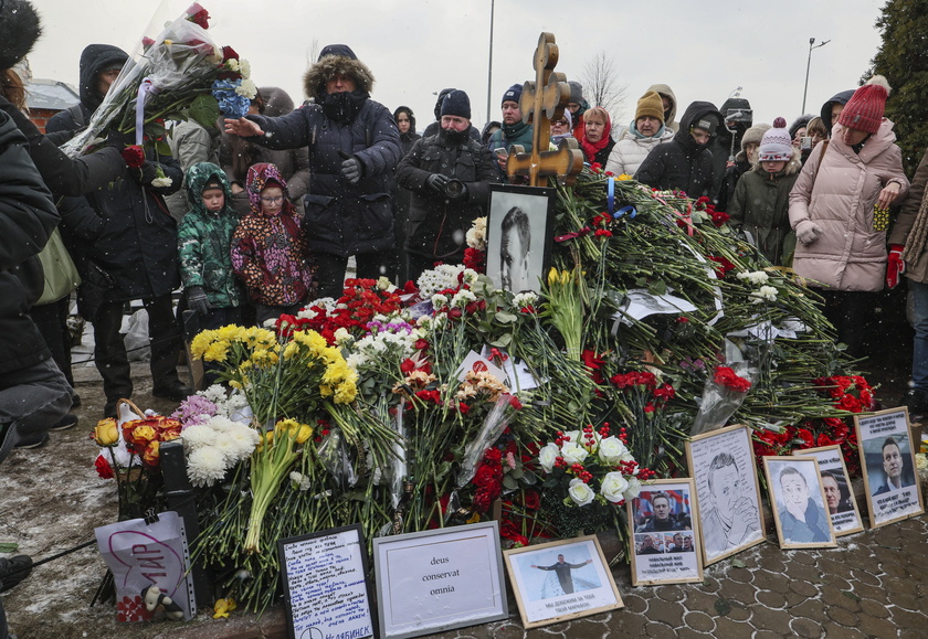 Russians mark one year since opposition leader Alexei Navalny's death