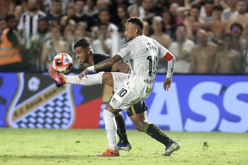 Campeonato Paulista - Santos vs. Água Santa