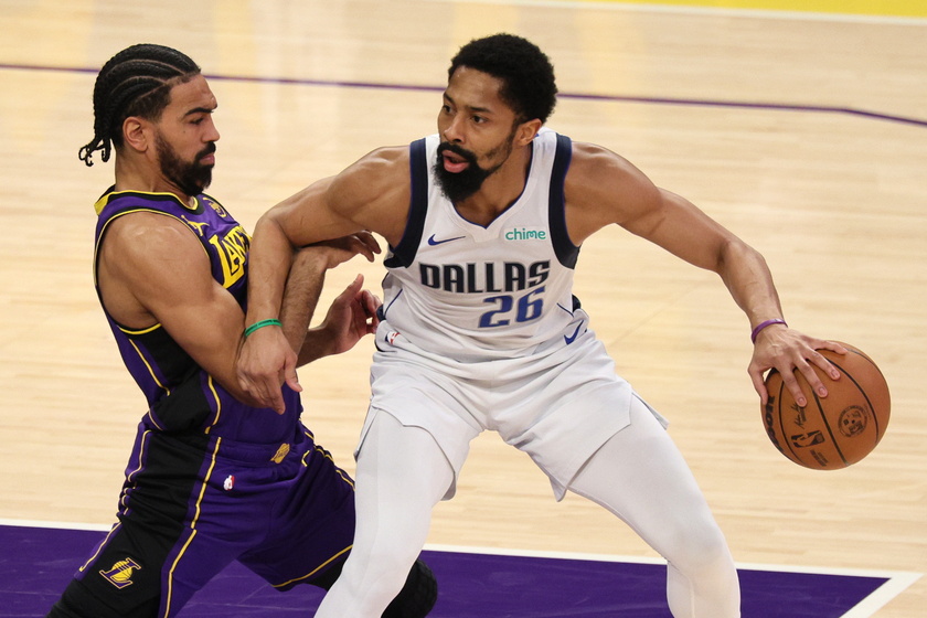 NBA - Dallas Mavericks at Los Angeles Lakers