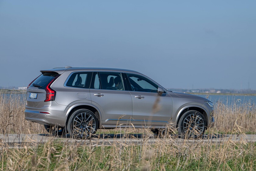 Volvo EX90 e XC90