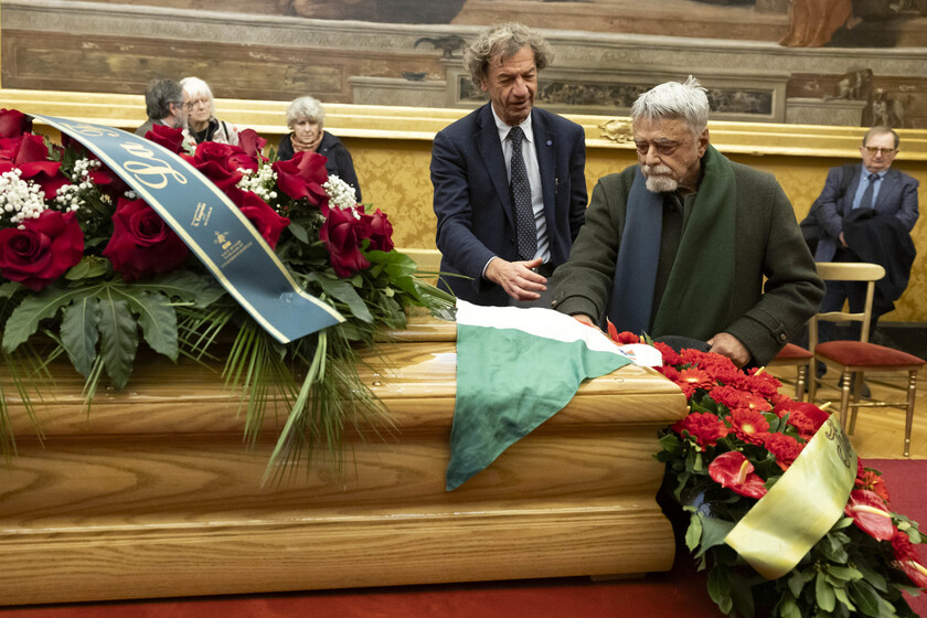 A Montecitorio la camera ardente di Tortorella