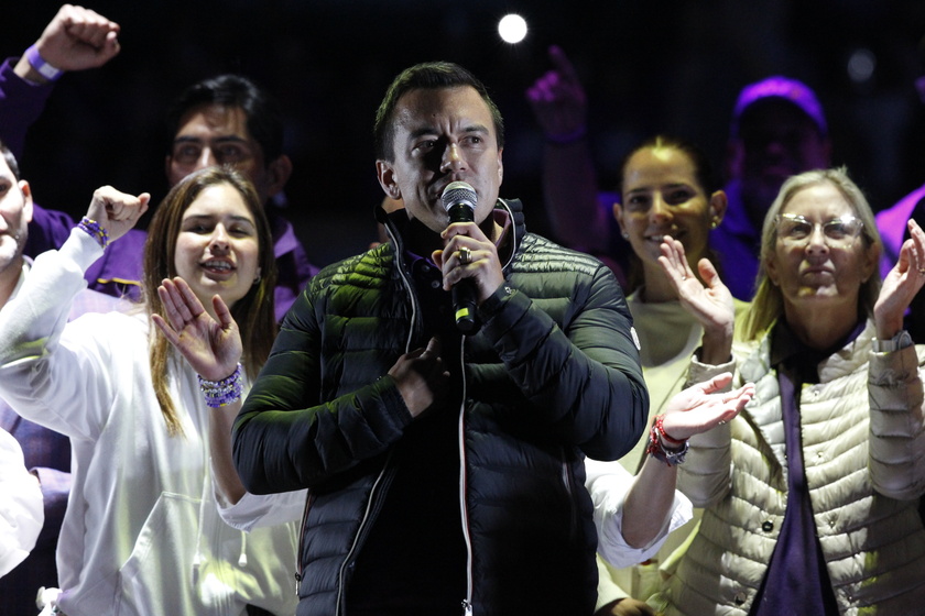 President of Ecuador Daniel Noboa closes his re-election campaign amid feud with vice-president