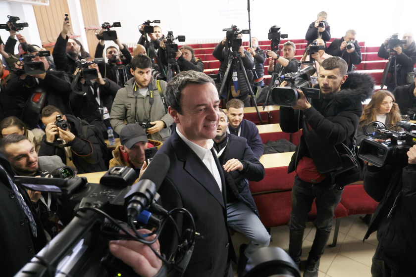 Kosovo voters cast their ballots for parliamentary elections