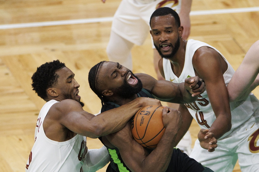 NBA - Cleveland Cavaliers at Boston Celtics