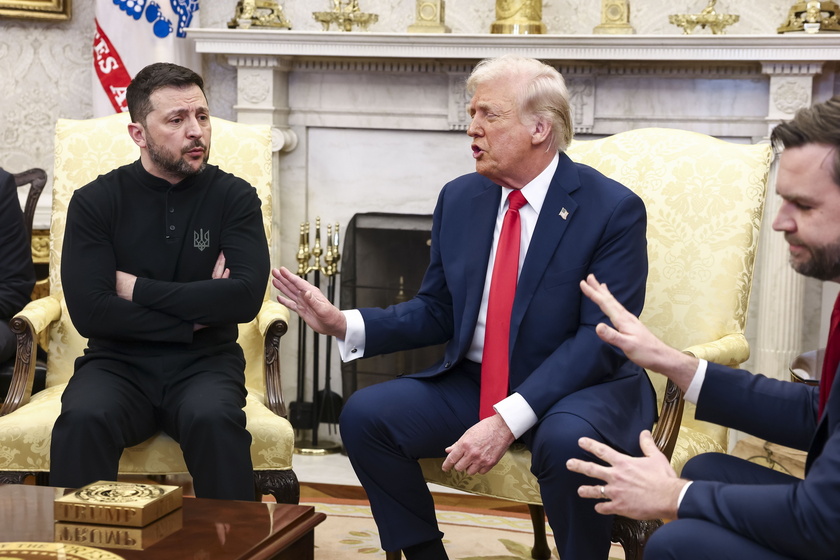 US President Donald Trump welcomes Ukrainian President Volodymyr Zelensky to the White House