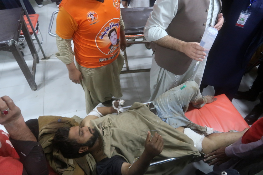 Victims of train hijacking in southwestern Pakistan arrive to Quetta hospital