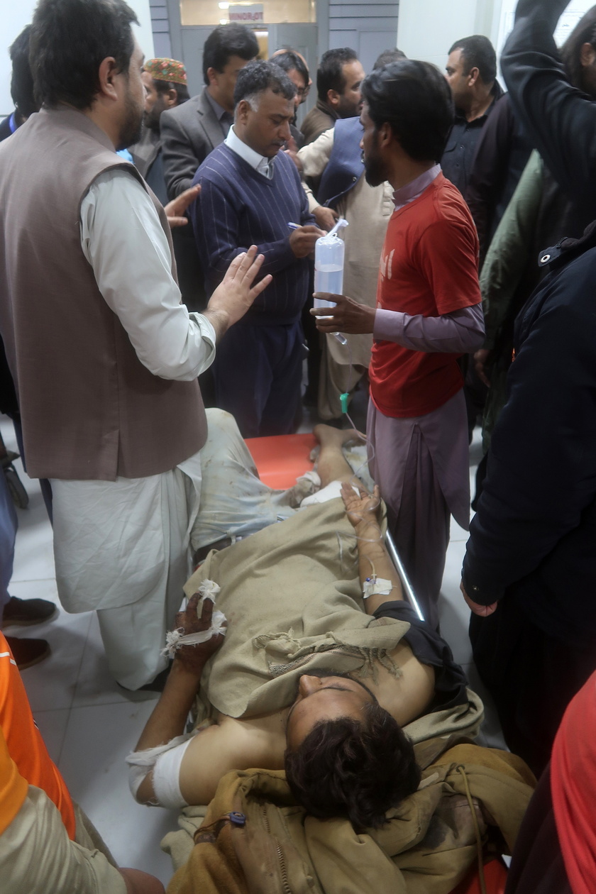 Victims of train hijacking in southwestern Pakistan arrive to Quetta hospital