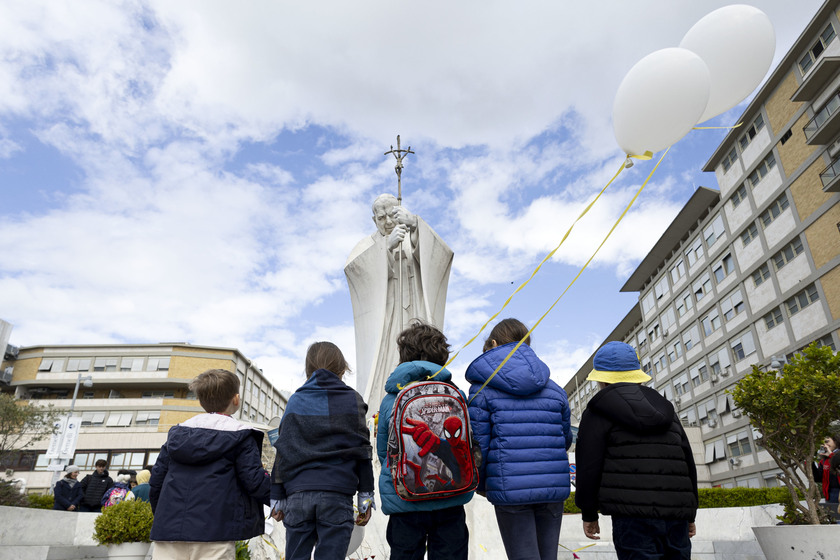 Il Papa, vivo periodo di prova ma Dio non mi abbandona