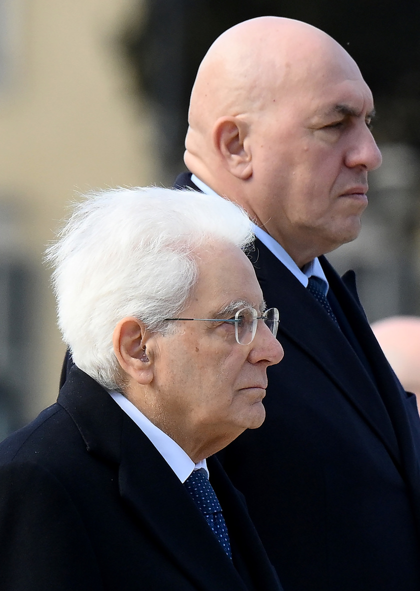 Giornata dell'unita' nazionale, Mattarella all'Altare della Patria