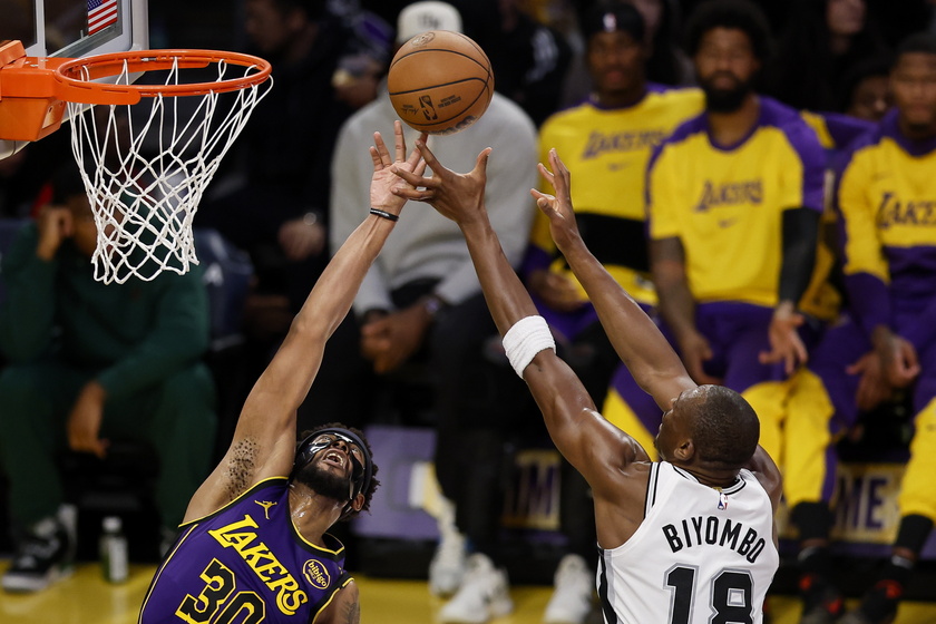 NBA - San Antonio Spurs at Los Angeles Lakers