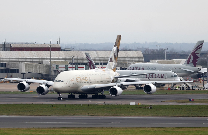 Flights resume at Heathrow Airport following power outage