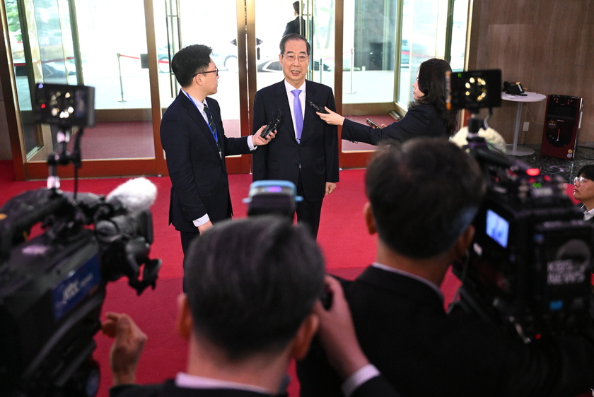 Korean Constitutional Court dismisses impeachment of Prime Minister Han