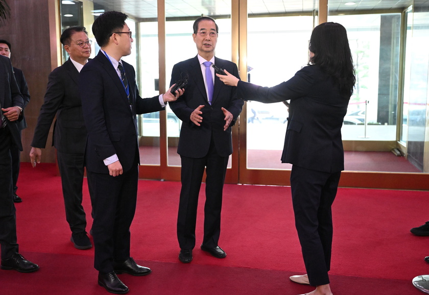 Korean Constitutional Court dismisses impeachment of Prime Minister Han