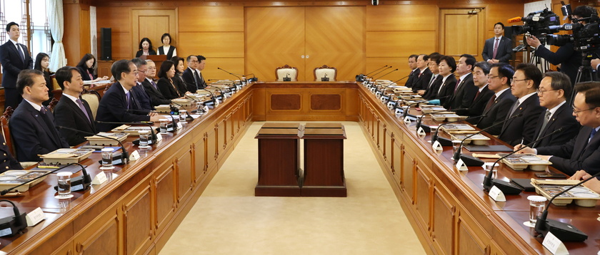 Korean Constitutional Court dismisses impeachment of Prime Minister Han
