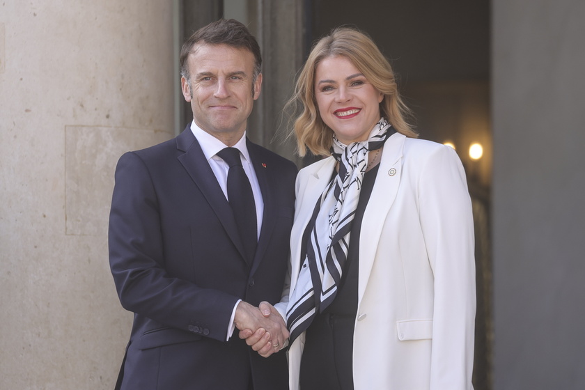 French President Macron hosts summit on security for Ukraine