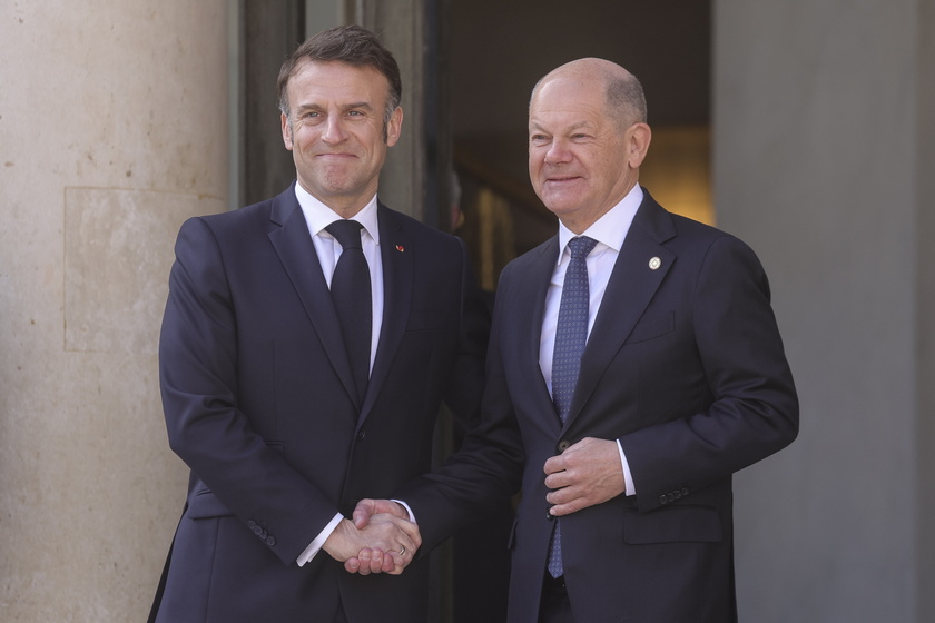 French President Macron hosts summit on security for Ukraine