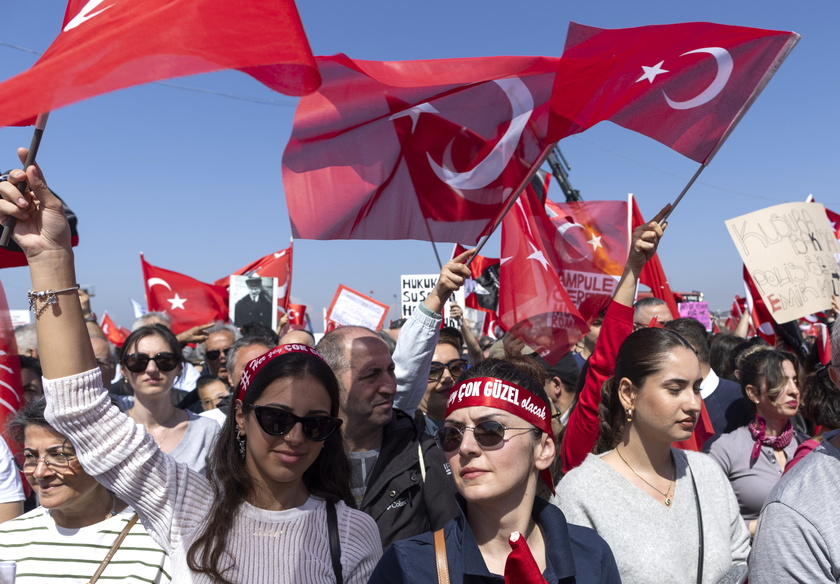 Main opposition party CHP protests against the detention of Istanbul mayor