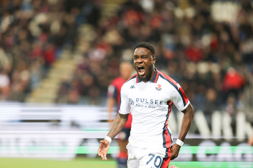 Soccer : Cagliari Vs Genoa