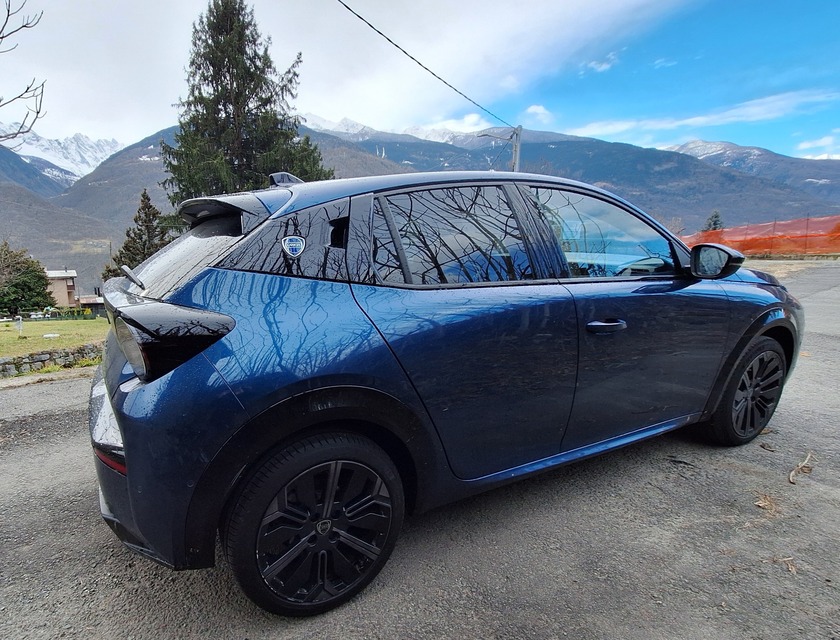 Lancia Ypsilon Cassina Mild Hybrid