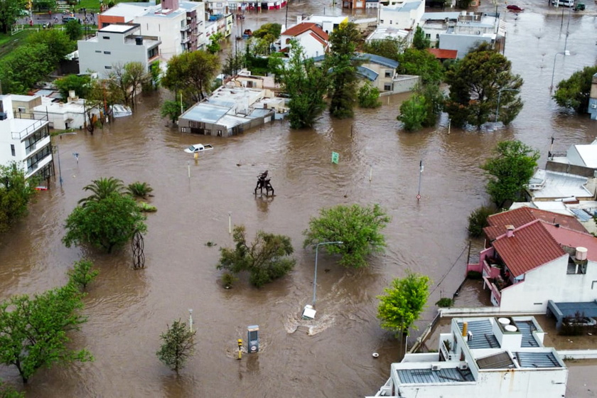 Floods after heavy rainfall in Bahia Blanca