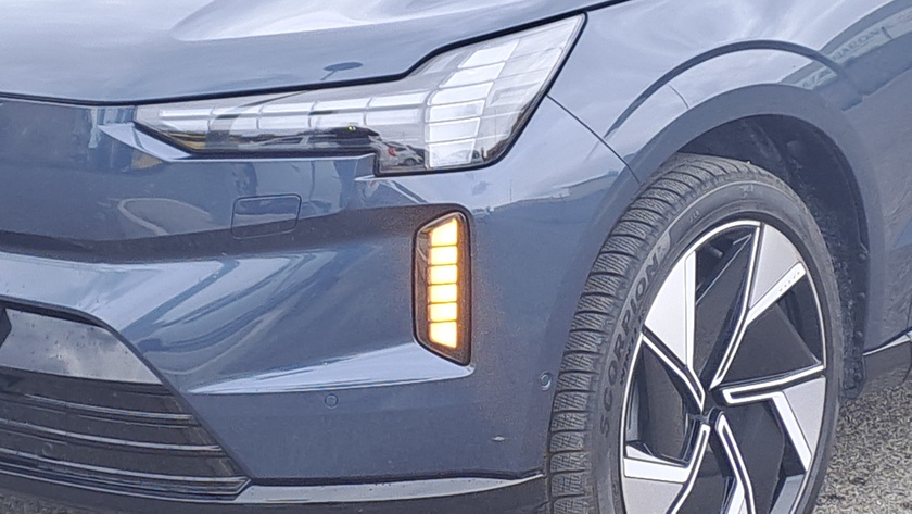 Volvo EX90