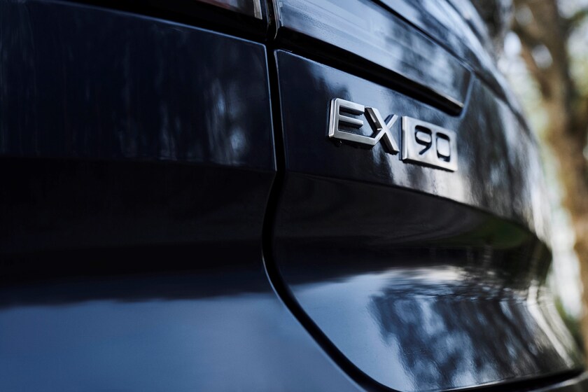 Volvo EX90