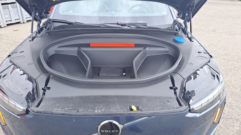 Volvo EX90
