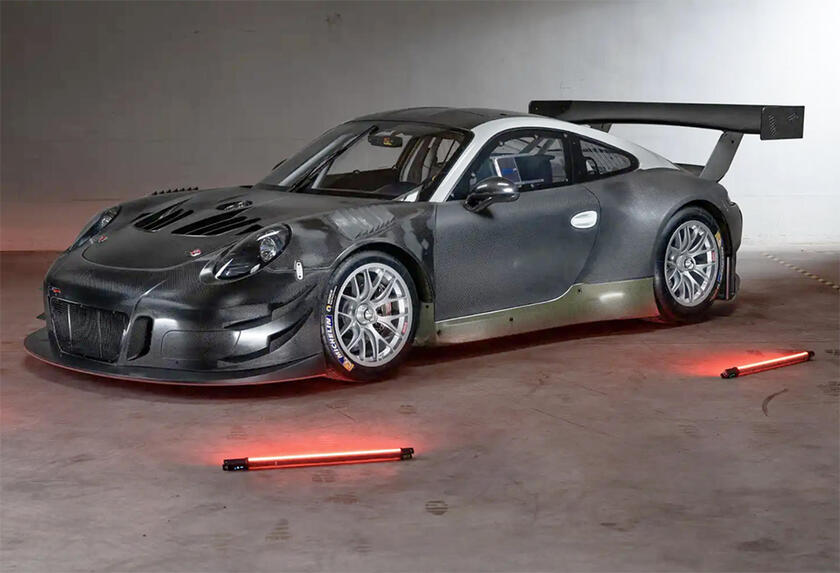 All'asta sei Porsche 911 GT3 e la bisarca che le trasporta