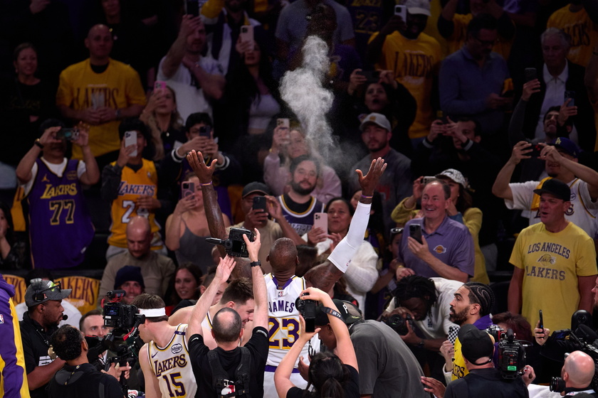 NBA Playoffs: Minnesota Timberwolves at Los Angeles Lakers