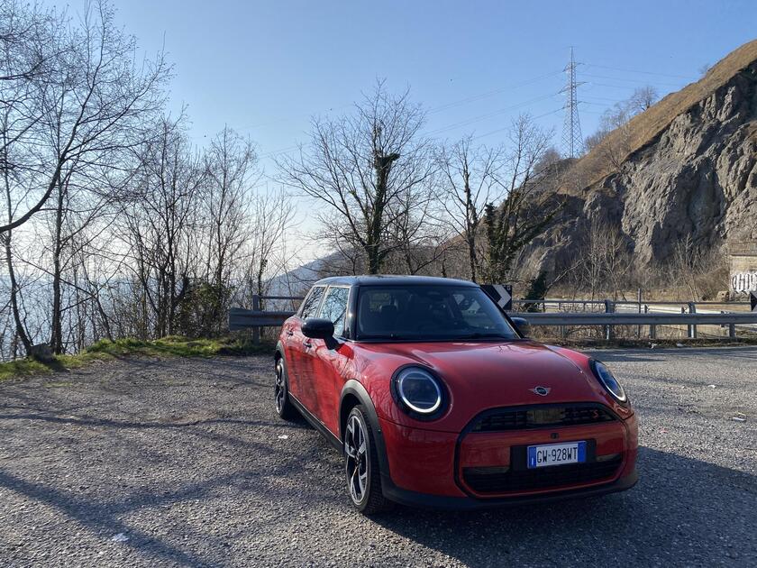 Mini Cooper S 5 porte