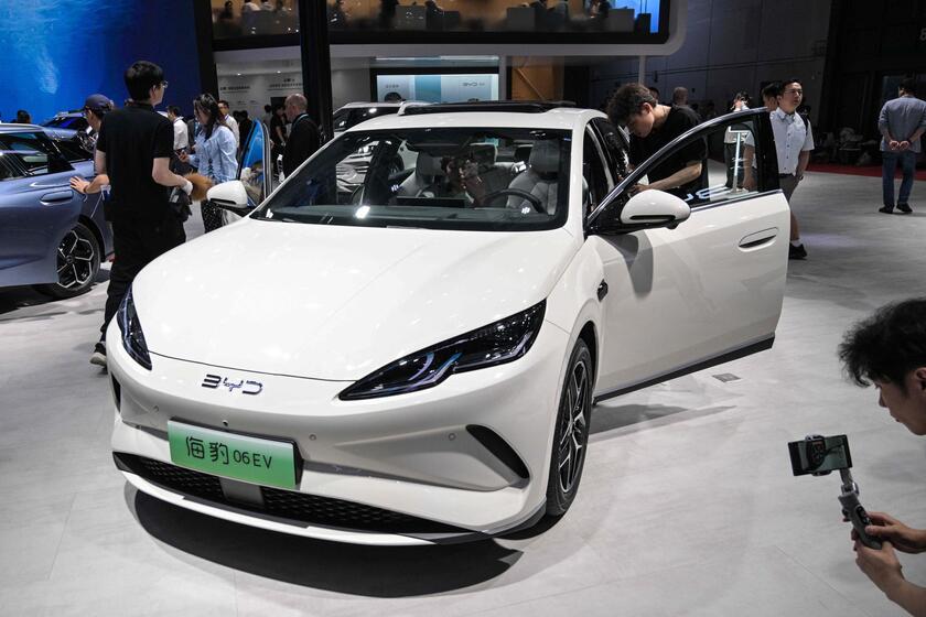 Cina, a Shangai il salone internazionale dell'automobile