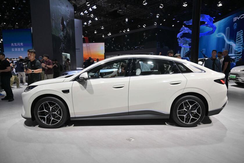 Cina, a Shangai il salone internazionale dell'automobile