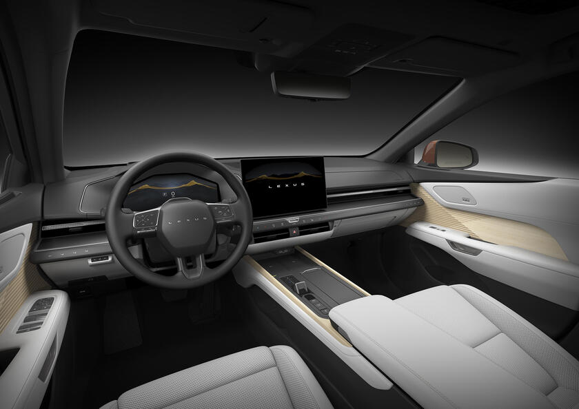 Nuova Lexus ES