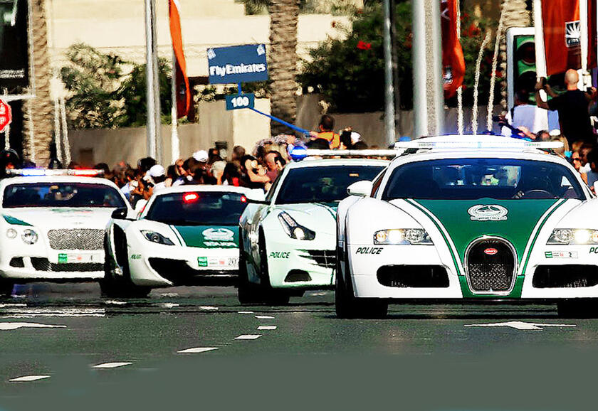 Si allarga la flotta superlusso della polizia di Dubai