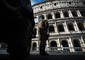Soldati davanti al Colosseo a Roma © ANSA