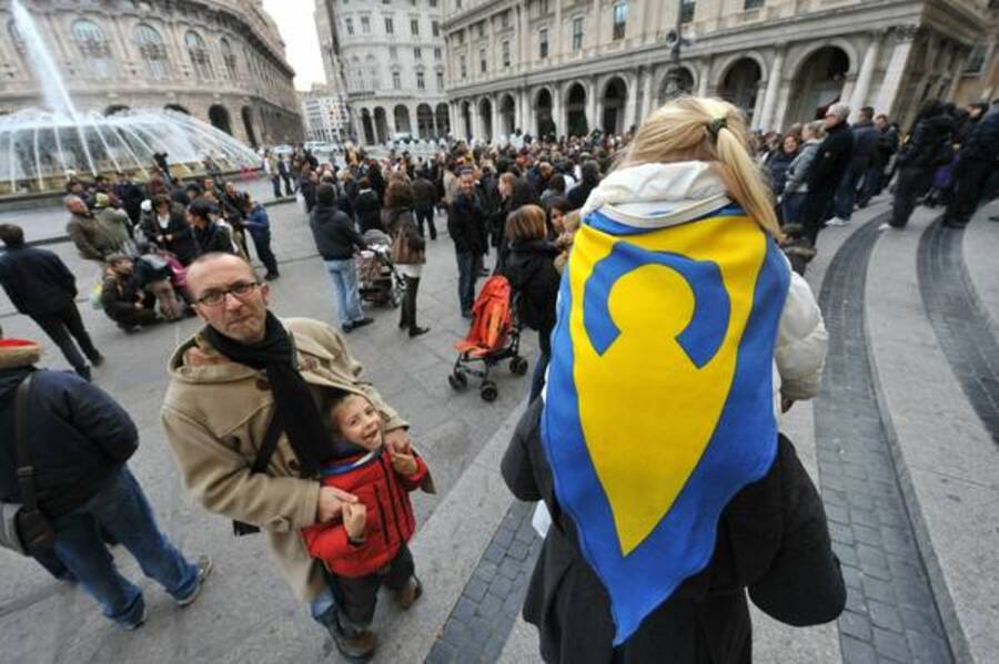 Centinaia di dipendenti di Costa Crociere si sono radunati a Genova per una manifestazione pacifica © Ansa