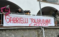 FOTO: 'Gabrielli, tolga la nave dal...'