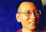 Ecco tre immagini d'archivio di Liu Xiaobo. Il premiato e' in carcere, non puo' incontrare nessuno, non puo' comunicare con l'esterno