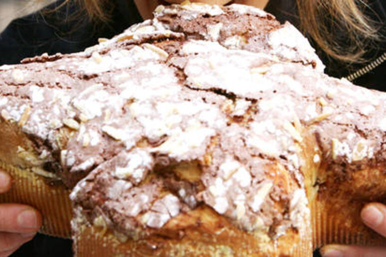 Pasqua, aumentano i consumi e di agnello e colomba - RIPRODUZIONE RISERVATA