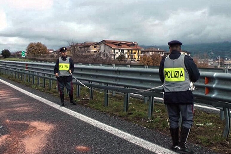 - RIPRODUZIONE RISERVATA