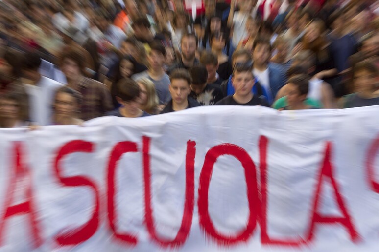 SCuola - RIPRODUZIONE RISERVATA