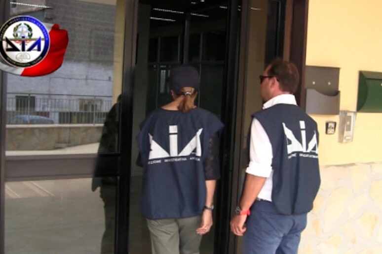 Camorra: maxisequestro Casalesi;nel mirino  'dominus ' imprese - RIPRODUZIONE RISERVATA