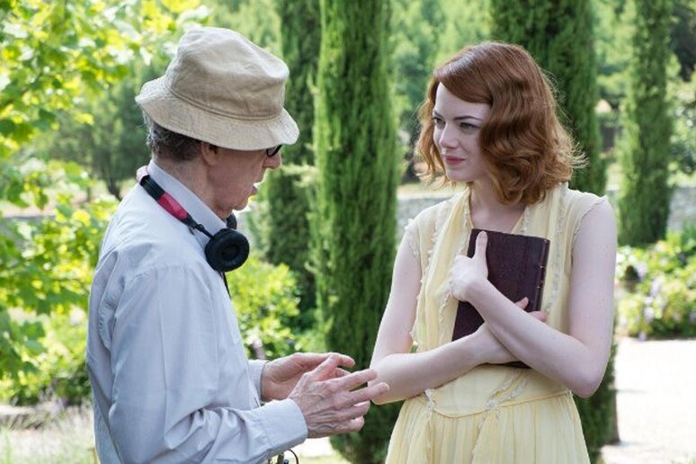 Una foto di scena di  'Magic in the Moonlight ' di Woody Allen - RIPRODUZIONE RISERVATA