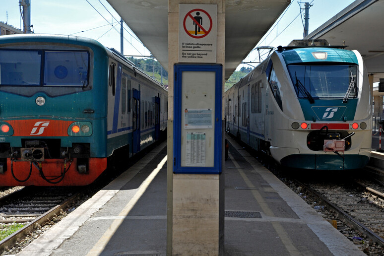 - RIPRODUZIONE RISERVATA