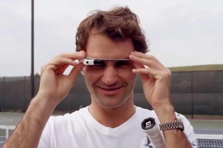 Federer gioca con i Google Glass - RIPRODUZIONE RISERVATA
